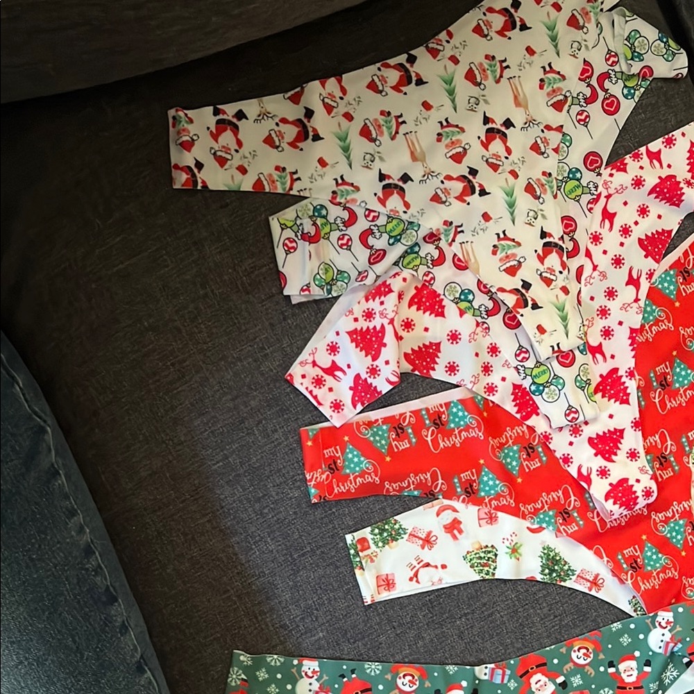 Festive Christmas Print thongs